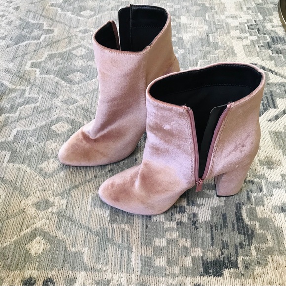 Velvet blush pink booties - Picture 4 of 6